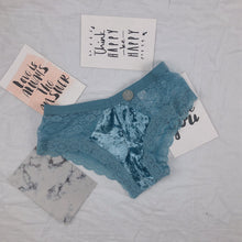 Load image into Gallery viewer, European Style Vintage Floral Lace Panties For Women Velvet Sexy Underwear Crotch Cotton Briefs Ruffle Sexy Panties Sex String