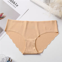 Load image into Gallery viewer, Women Panties Underwear Ultra-thin Seamless Briefs For Women&#39;s Comfort Low-Rise Ruffles Sexy Lingerie Summer Fashion Underpants