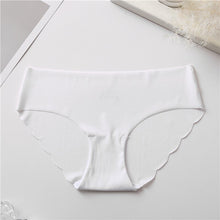 Load image into Gallery viewer, Women Panties Underwear Ultra-thin Seamless Briefs For Women&#39;s Comfort Low-Rise Ruffles Sexy Lingerie Summer Fashion Underpants